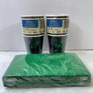 Amscan Holiday Tree 2-Pack 8 Cups 9oz Festive Green Guest Towels Set